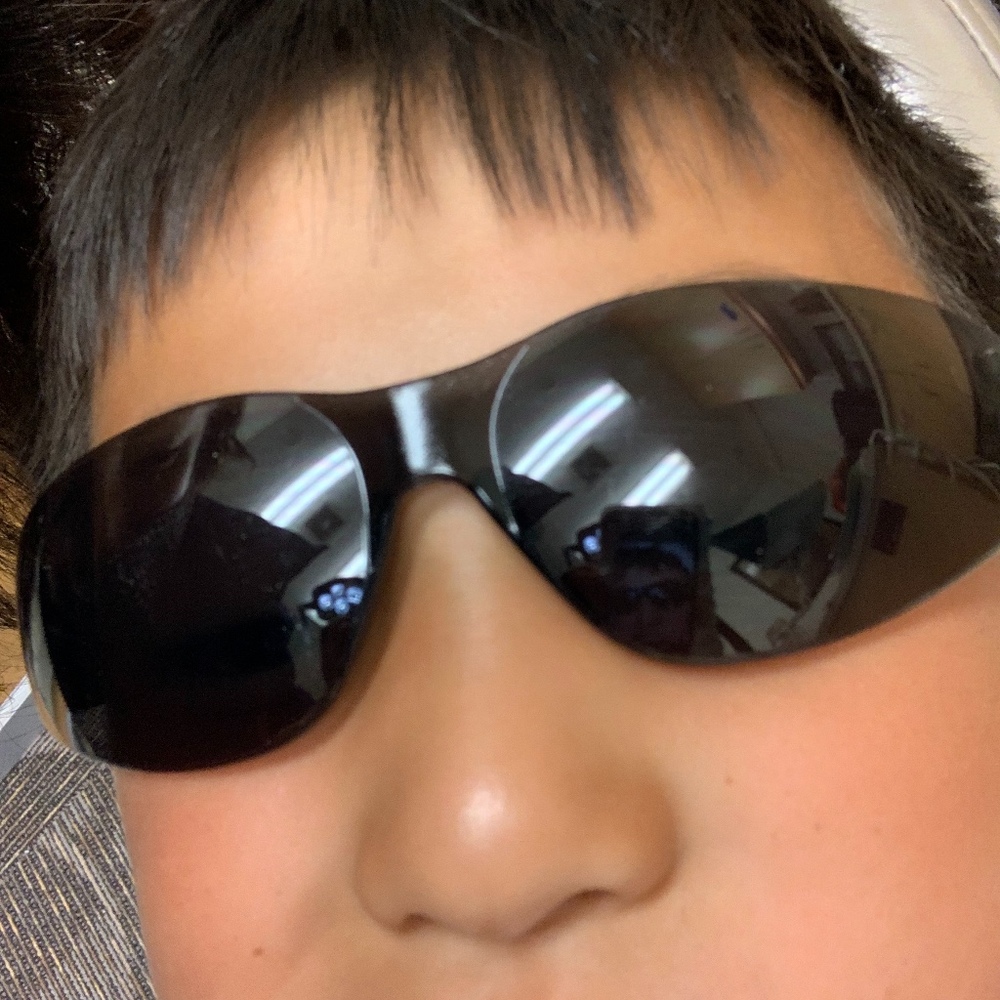 Meet your Posher, Moon